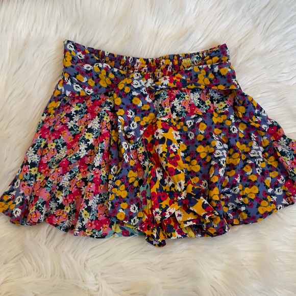 Patrons of Peace Wildflower Shorts - NWT - Size Small - Picture 4 of 11
